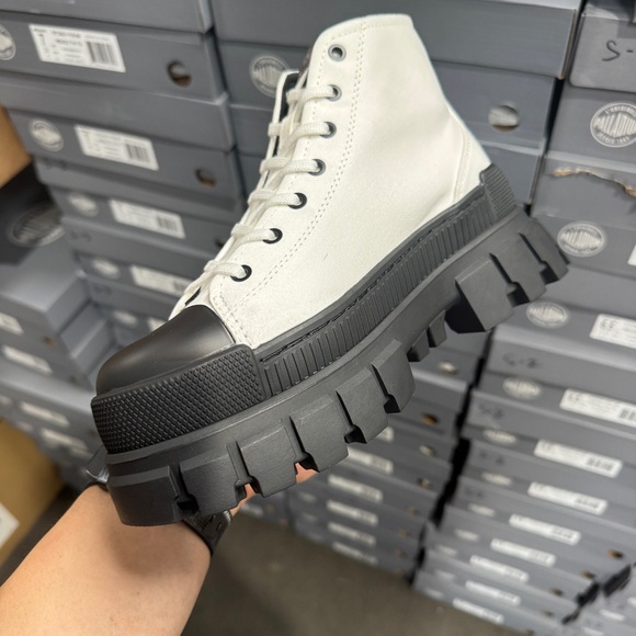 Palladium Revolt Hi Tx Sneaker Boots 97242-116-m S3 Star White (2nd Pair) - Picture 5 of 14